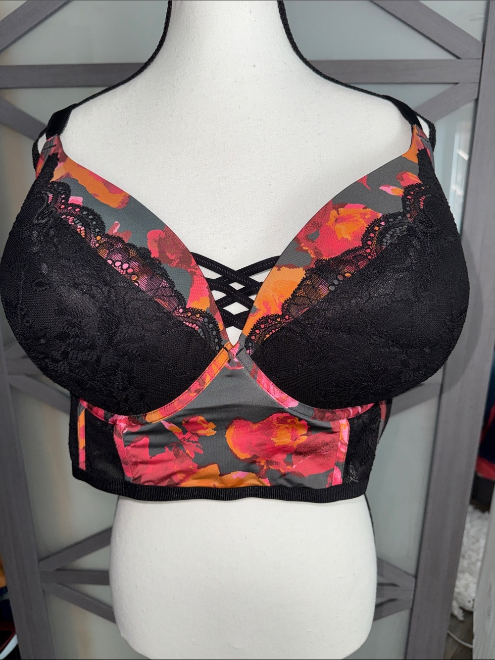 Torrid 44DDD XO Plunge Longline Push-Up Bra Black Floral Lace